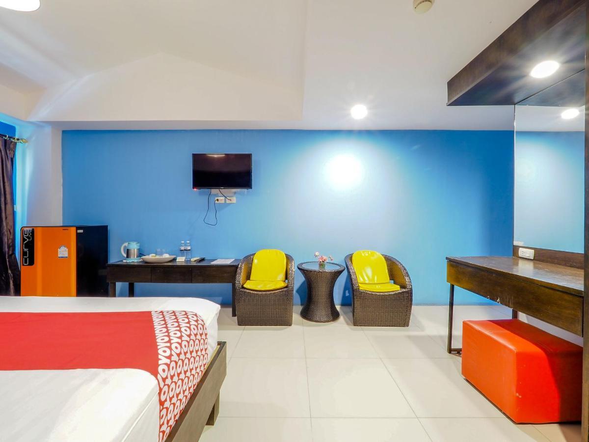 Oyo 75367 Ud Pattaya Hotel Банг Ламунг Екстериор снимка