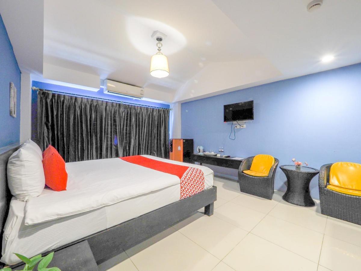 Oyo 75367 Ud Pattaya Hotel Банг Ламунг Екстериор снимка