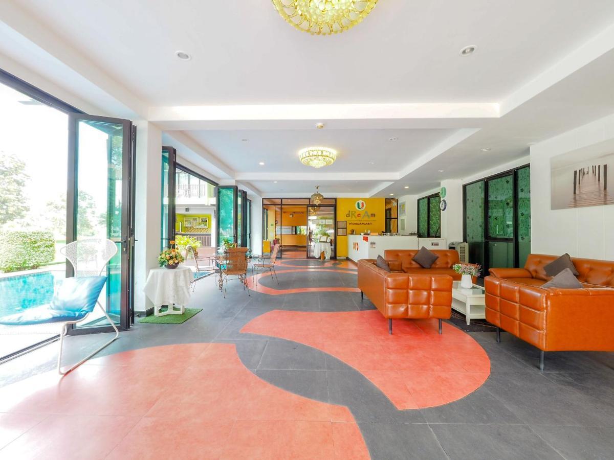 Oyo 75367 Ud Pattaya Hotel Банг Ламунг Екстериор снимка