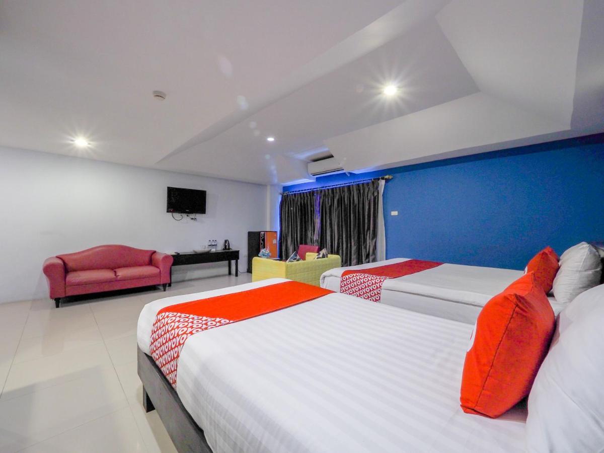 Oyo 75367 Ud Pattaya Hotel Банг Ламунг Екстериор снимка