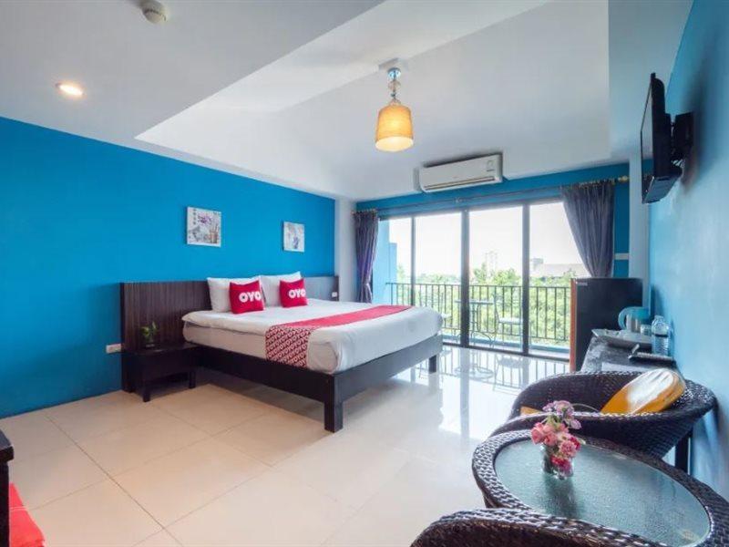 Oyo 75367 Ud Pattaya Hotel Банг Ламунг Екстериор снимка