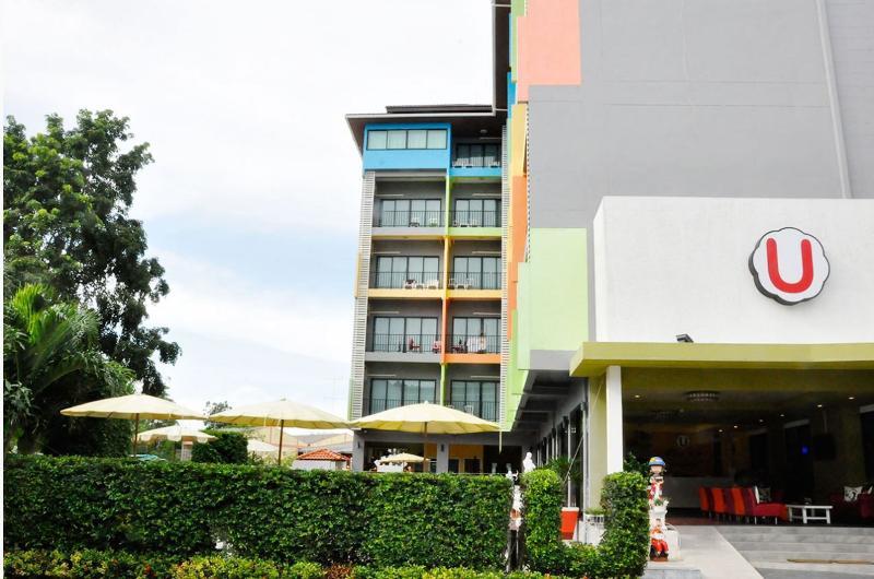 Oyo 75367 Ud Pattaya Hotel Банг Ламунг Екстериор снимка