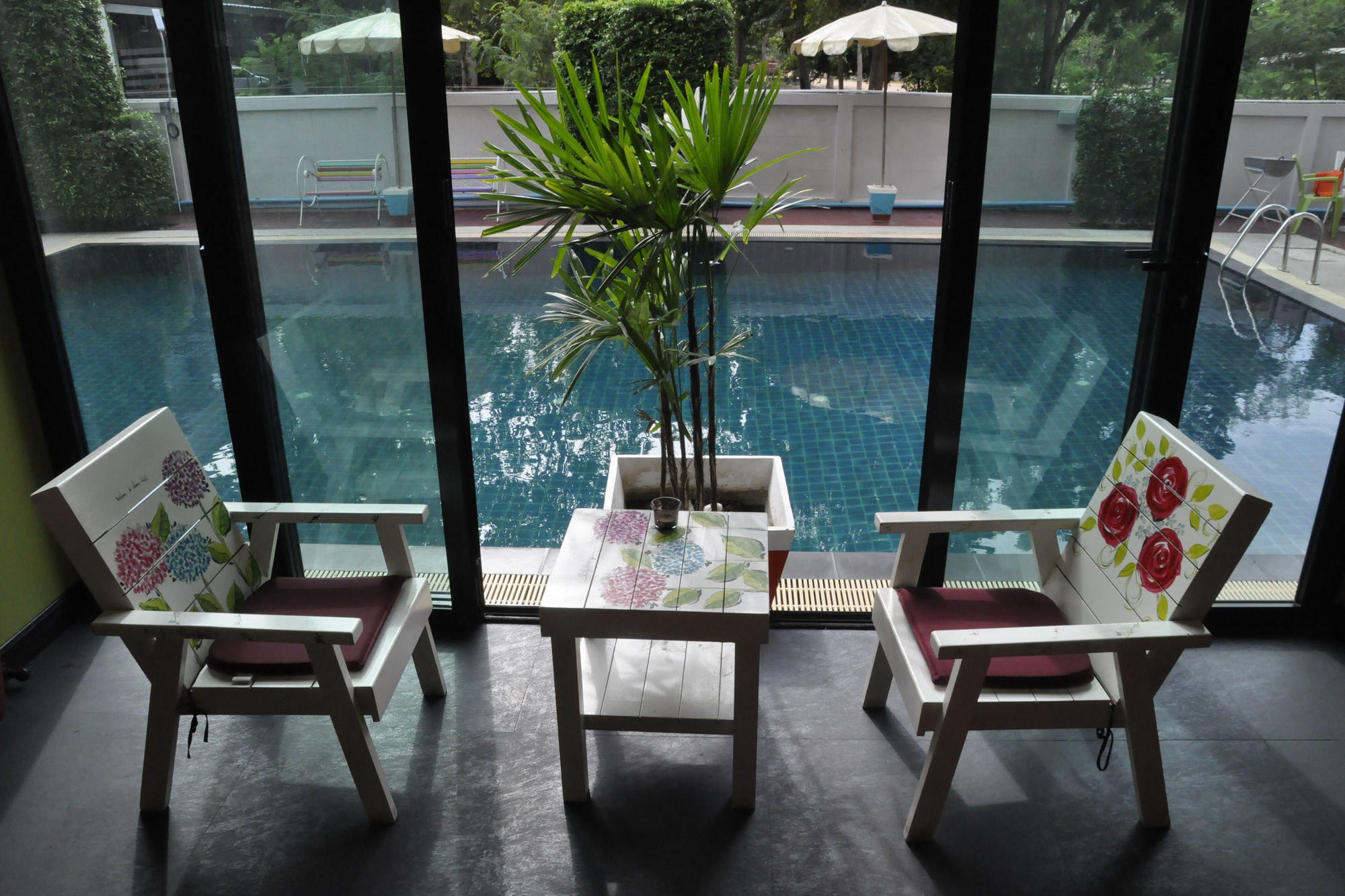 Oyo 75367 Ud Pattaya Hotel Банг Ламунг Екстериор снимка
