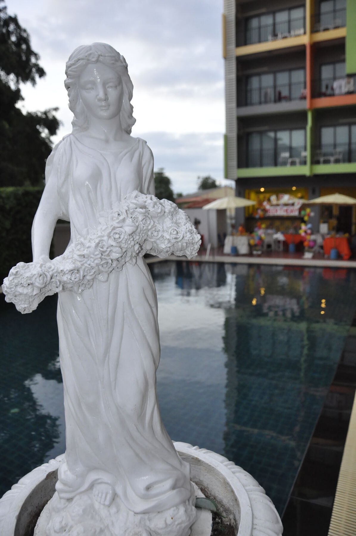 Oyo 75367 Ud Pattaya Hotel Банг Ламунг Екстериор снимка